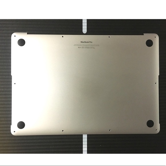 In case MacBook Pro 13 inch Dots Hardshell - Picture 7 of 7